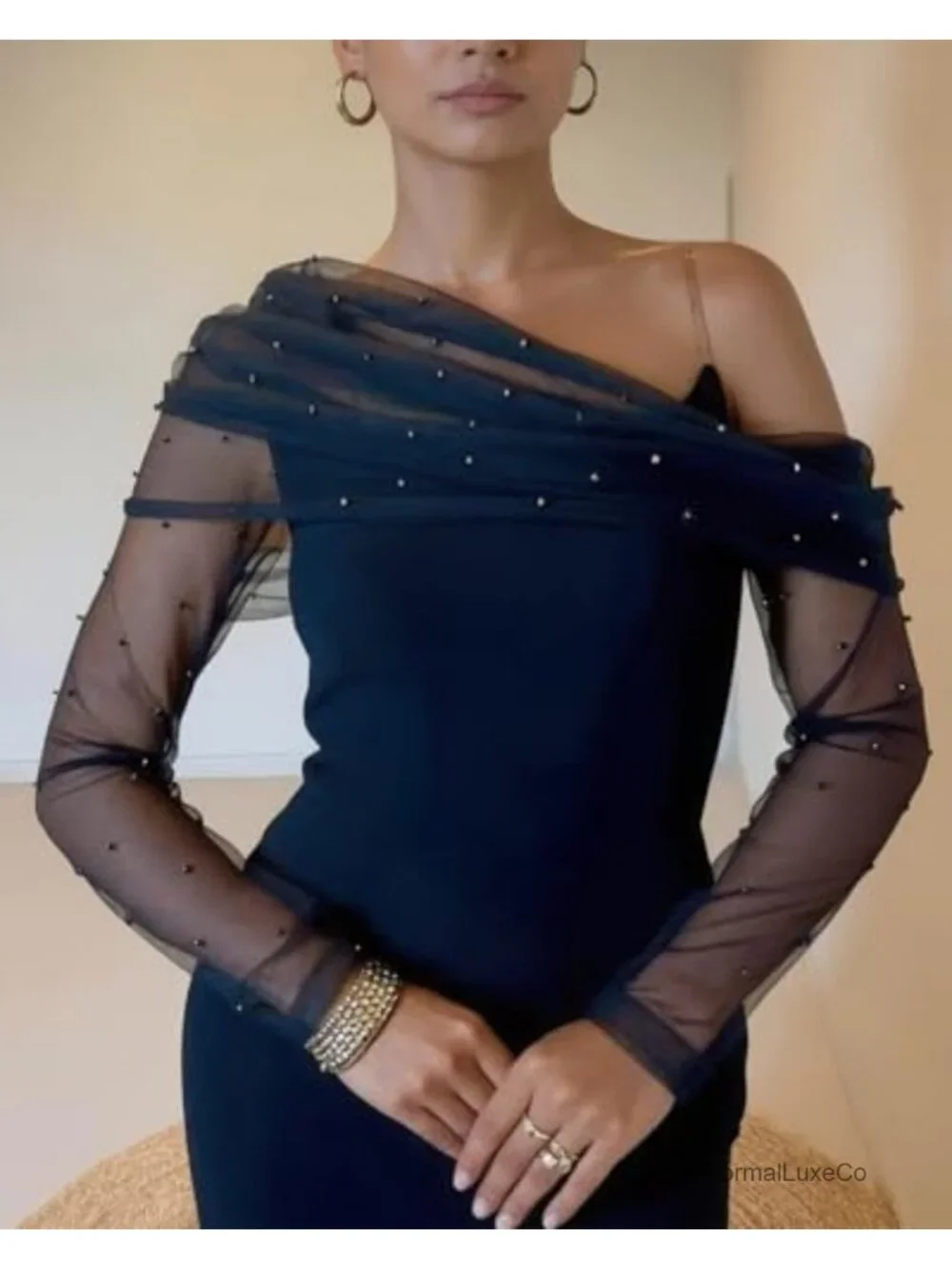 N/A elegant off